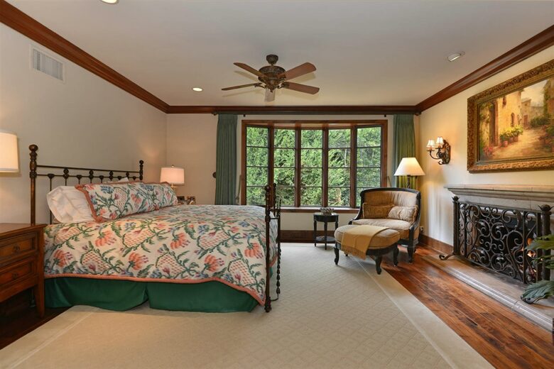 Luxury Tuscan La Jolla Townhouse - La Jolla, California