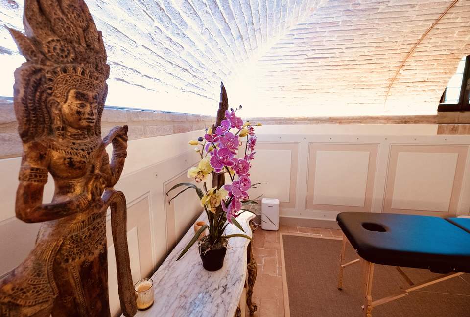 Palazzo Grande (R) - Corciano (Umbria), Italy