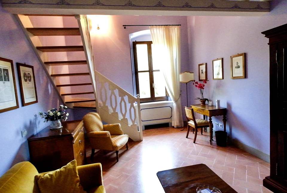 Palazzo Grande (R) - Corciano (Umbria), Italy