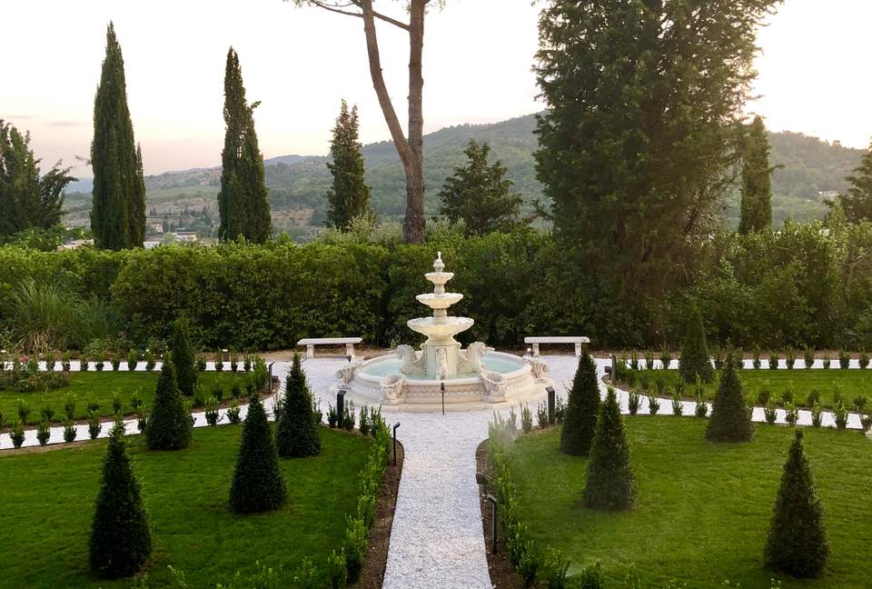 Palazzo Grande (R) - Corciano (Umbria), Italy