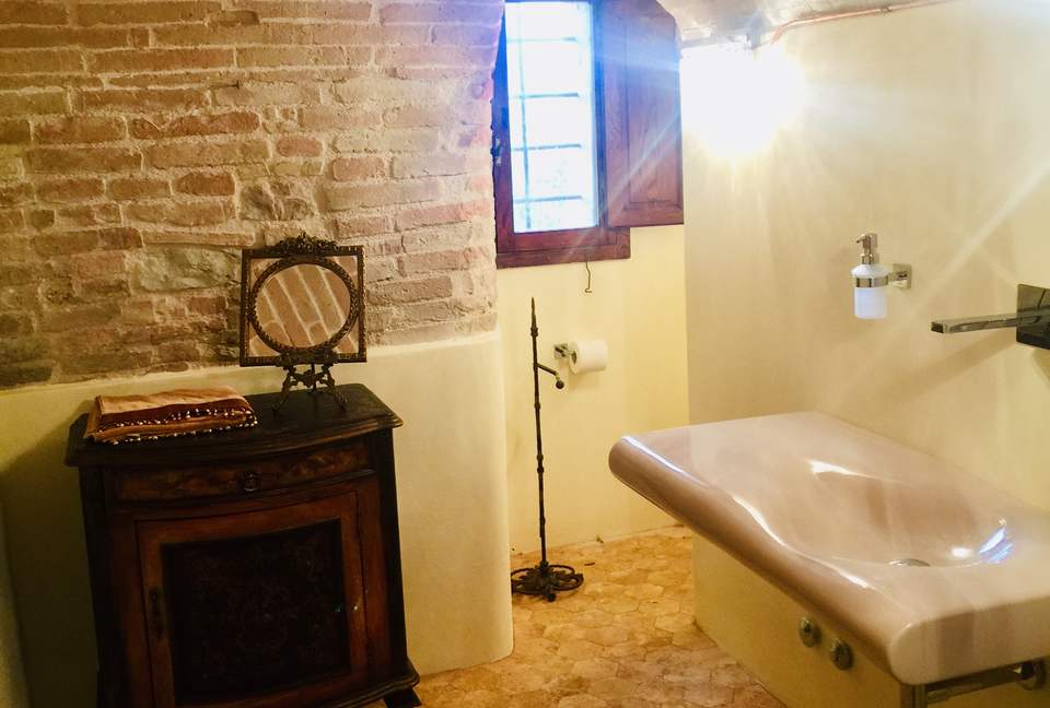 Palazzo Grande (R) - Corciano (Umbria), Italy