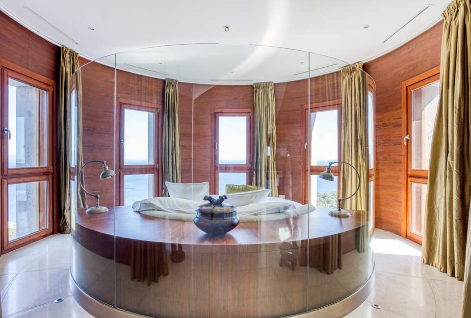 La Radieuse (R) - Cap Benat, France