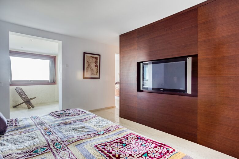 La Radieuse (R) - Cap Benat, France