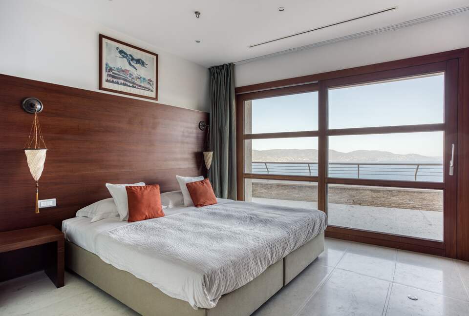 La Radieuse (R) - Cap Benat, France