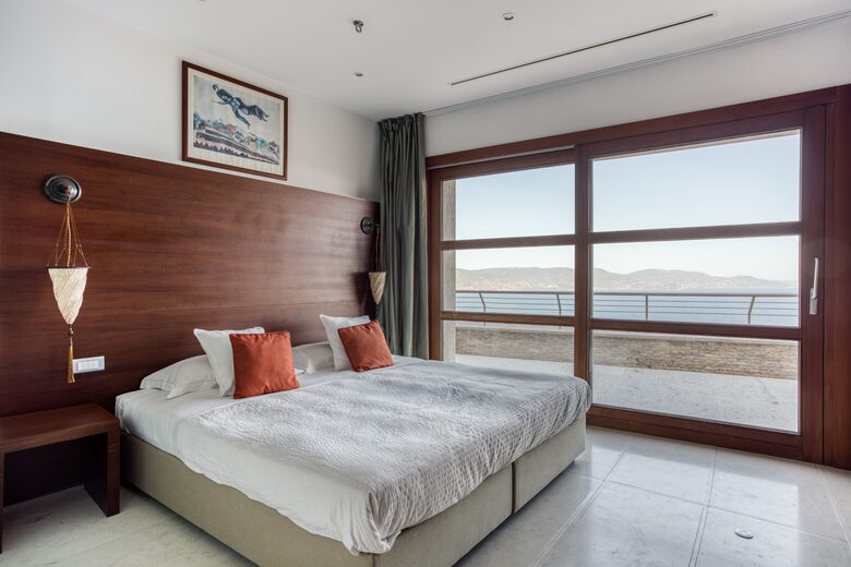 La Radieuse (R) - Cap Benat, France