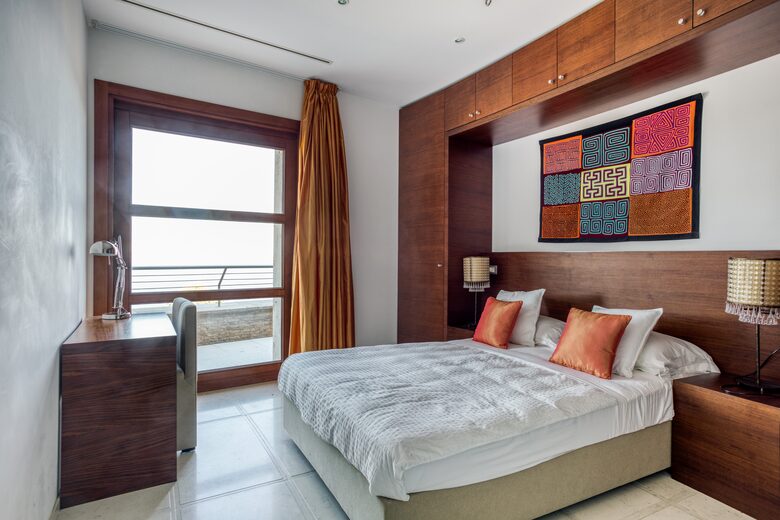 La Radieuse (R) - Cap Benat, France