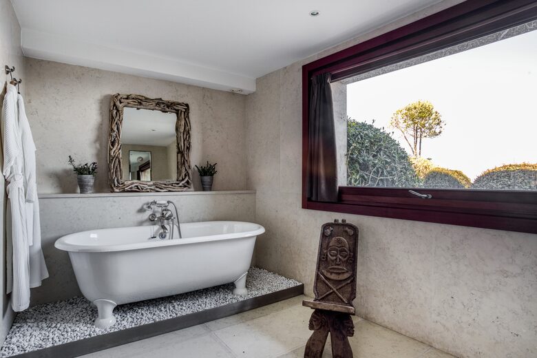 La Radieuse (R) - Cap Benat, France