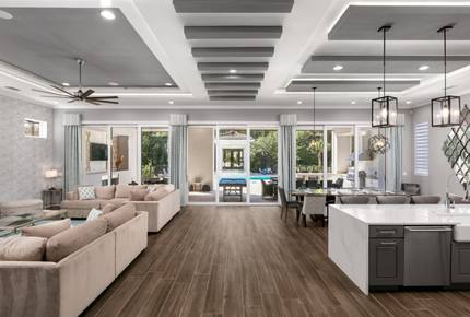 Luxury Terrace Retreat - Reunion, Florida