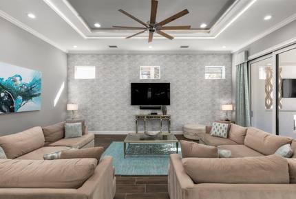 Luxury Terrace Retreat - Reunion, Florida