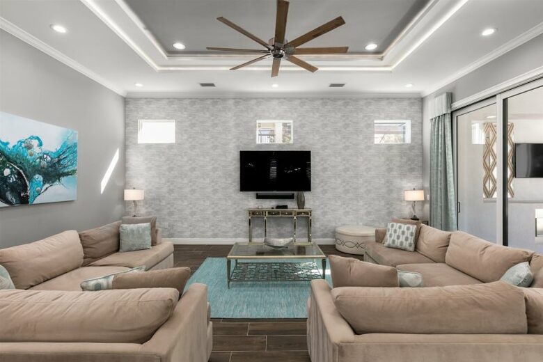 Luxury Terrace Retreat - Reunion, Florida