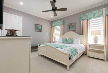 Luxury Terrace Retreat - Reunion, Florida