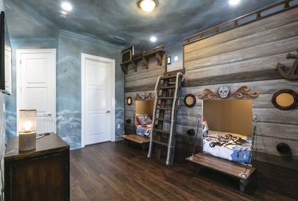 Luxury Terrace Retreat - Reunion, Florida