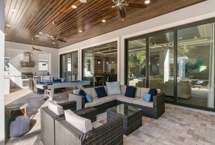 Luxury Terrace Retreat - Reunion, Florida
