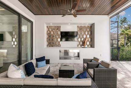 Luxury Terrace Retreat - Reunion, Florida