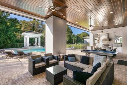 Luxury Terrace Retreat - Reunion, Florida