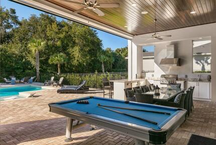 Luxury Terrace Retreat - Reunion, Florida