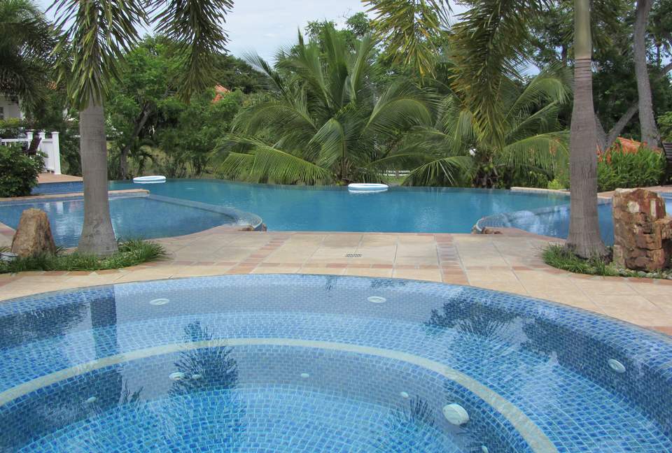 Punta Barco Paradise - San Carlos, Panama