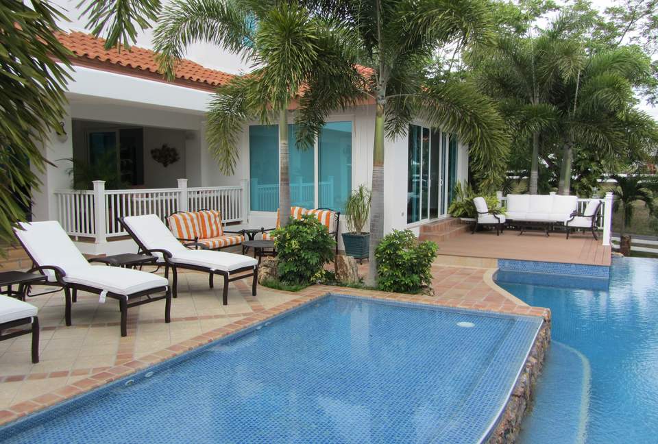 Punta Barco Paradise - San Carlos, Panama