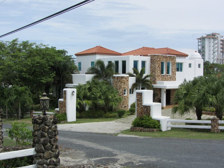 Punta Barco Paradise - San Carlos, Panama