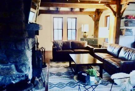 Hudson Valley Views Farmhouse - Cold Spring, New York