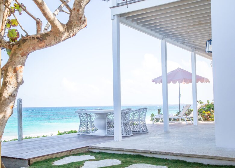 Sea Siren (R) - Harbour Island, Bahamas