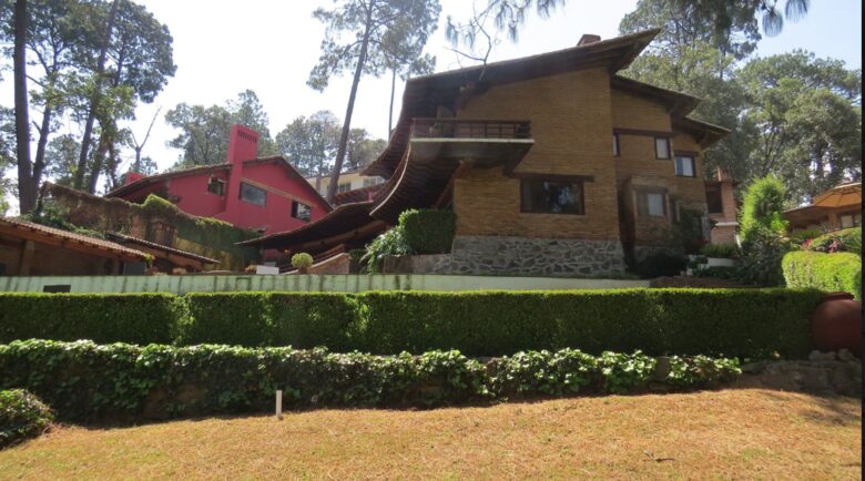Home in Avandaro Country Club - Valle de Bravo, Mexico