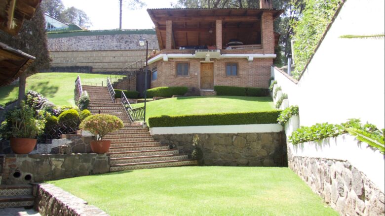 Home in Avandaro Country Club - Valle de Bravo, Mexico