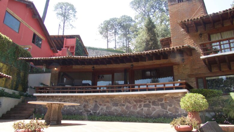 Home in Avandaro Country Club - Valle de Bravo, Mexico