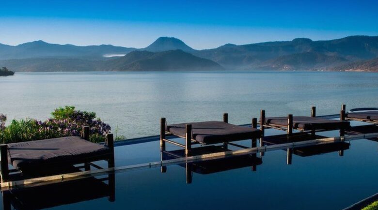 Home in Avandaro Country Club - Valle de Bravo, Mexico