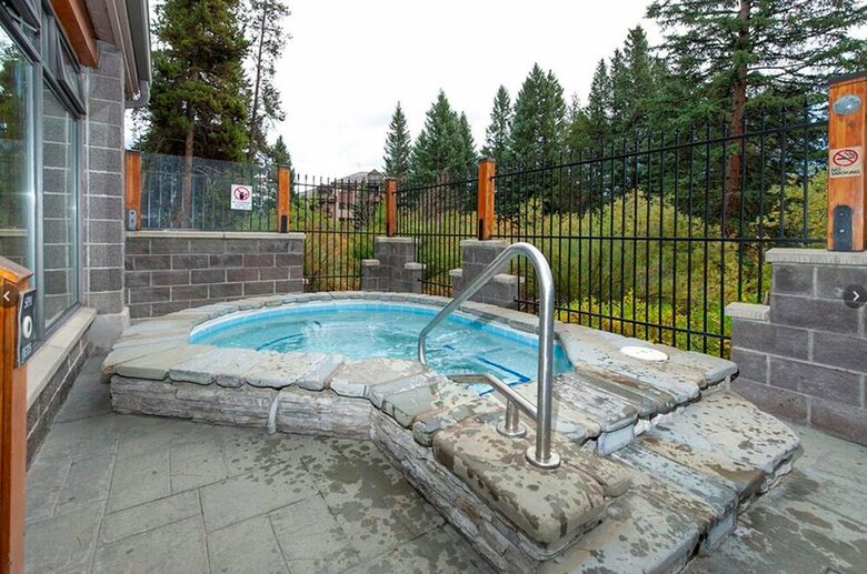 Trails End 406 - Ski-In/Ski-Out - Breckenridge, Colorado