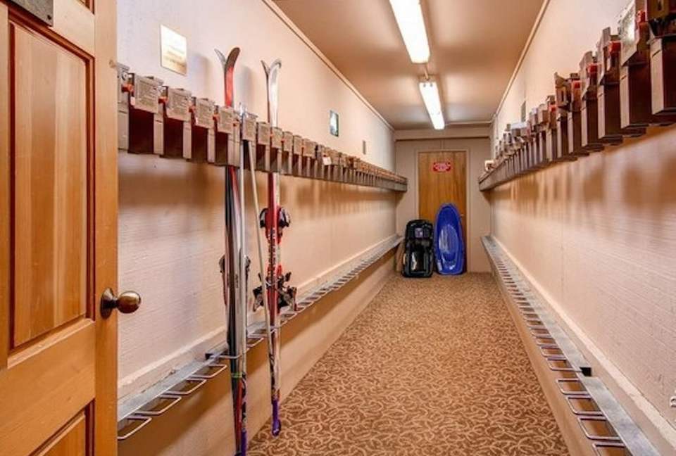 Trails End 408- Ski-In/Ski-Out - Breckenridge, Colorado