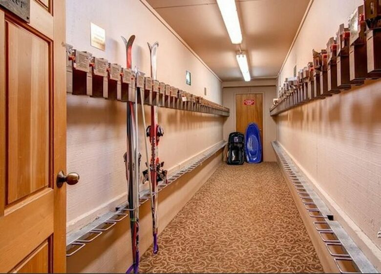 Trails End 408- Ski-In/Ski-Out - Breckenridge, Colorado