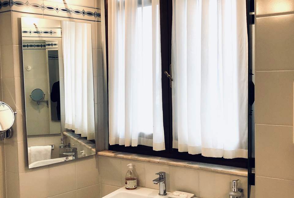 Palazzo Grande (R) - Corciano (Umbria), Italy