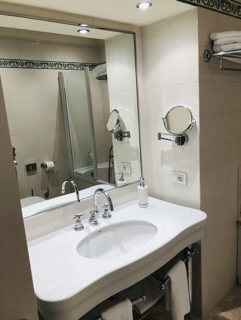 Palazzo Grande (R) - Corciano (Umbria), Italy