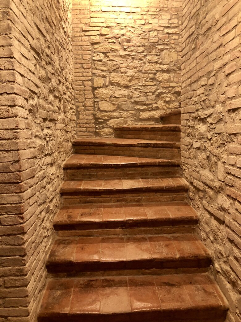 Palazzo Grande (R) - Corciano (Umbria), Italy