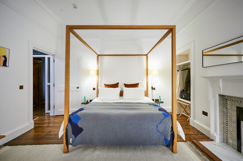 Dun Aluinn (R) - Aberfeldy, Scotland, United Kingdom