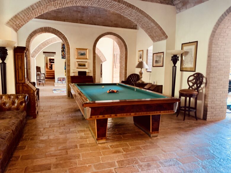 Palazzo Grande (R) - Corciano (Umbria), Italy