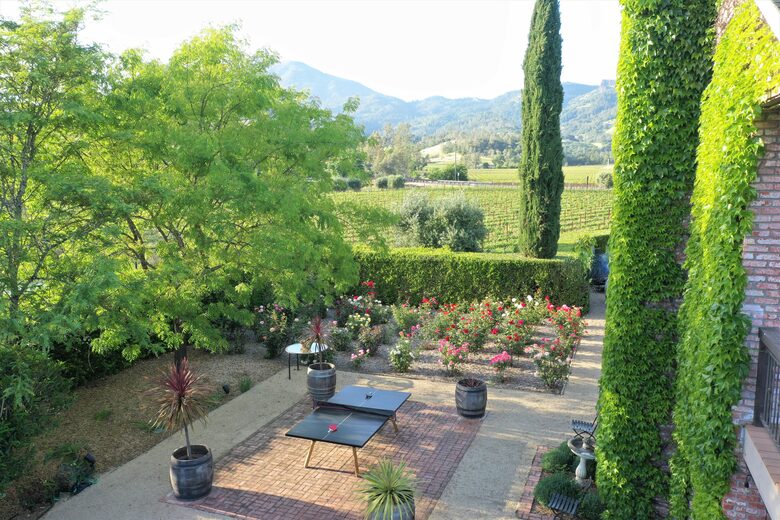 Villa Calistoga in Napa Valley Wine Country - Calistoga, California