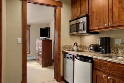 Grand Lodge Ski In/Ski Out - 1 Bedroom - Breckenridge, Colorado