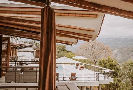 Casa Aya - Fully Staffed High Luxe Estate in Popular Apapoima - Anapoima, Colombia