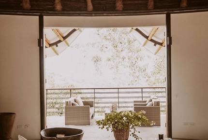 Casa Aya - Fully Staffed High Luxe Estate in Popular Apapoima - Anapoima, Colombia