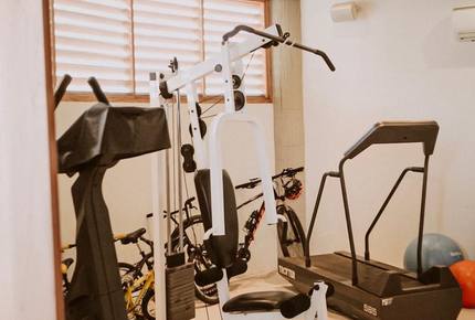 Casa Aya - Fully Staffed High Luxe Estate in Popular Apapoima - Anapoima, Colombia