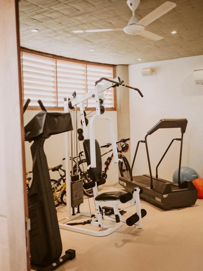 Casa Aya - Fully Staffed High Luxe Estate in Popular Apapoima - Anapoima, Colombia