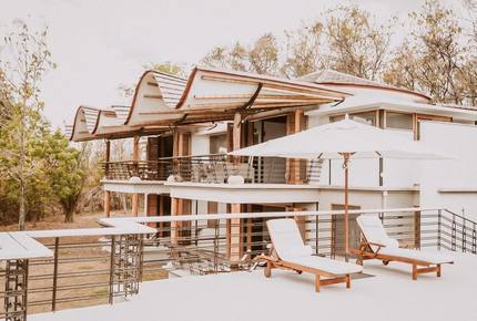 Casa Aya - Fully Staffed High Luxe Estate in Popular Apapoima - Anapoima, Colombia