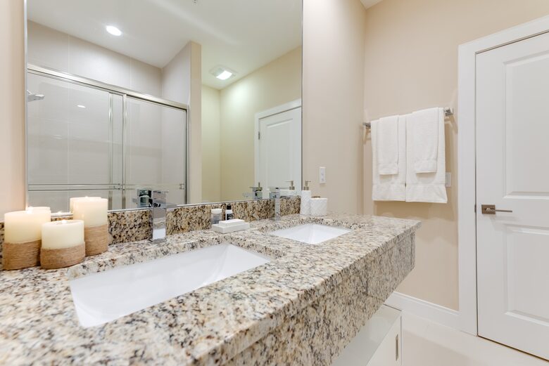 Magic Village Yards, Orlando: 4 Bedroom Suite - Kissimmee, Florida