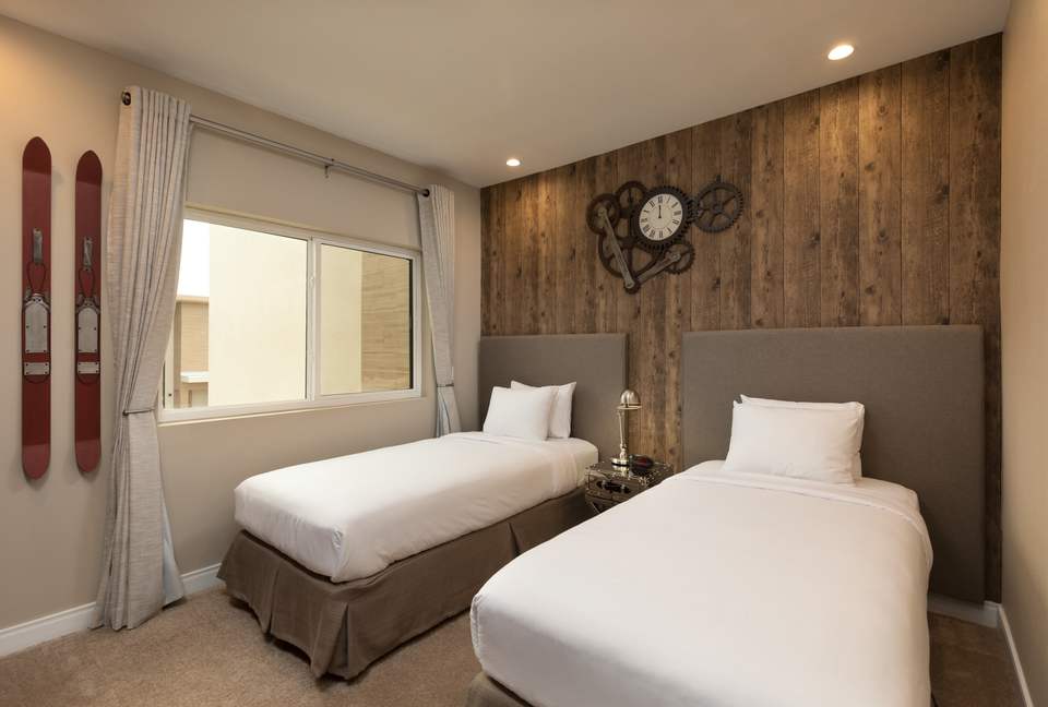 Magic Village Views, Orlando - 4 Bedroom Suite - Kissimmee, Florida