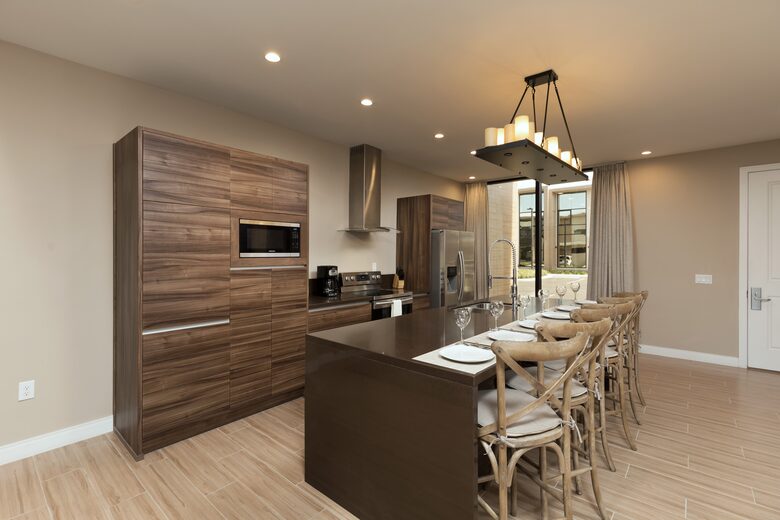 Magic Village Views, Orlando - 4 Bedroom Suite - Kissimmee, Florida