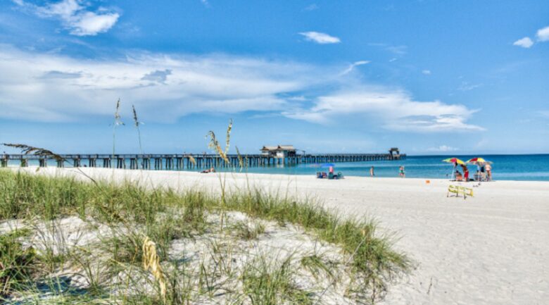 Le Monaco Vacation Retreat - Located on the highly desired 5th Avenue in Naples! - Naples, Florida
