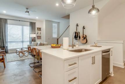 Beachy Nashville Residence - Nashville, Tennessee