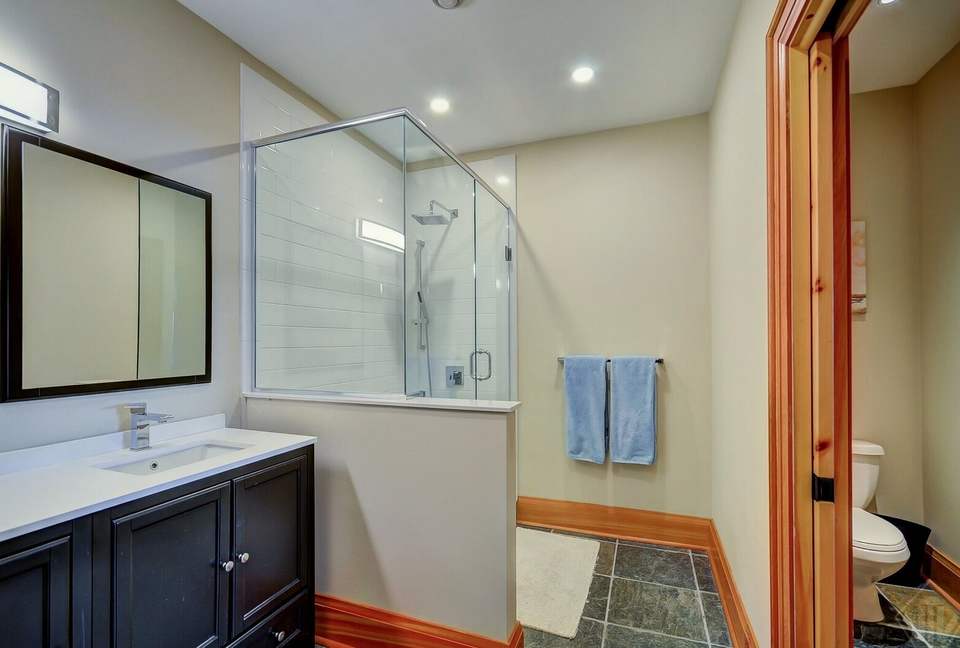 Lake of Bays Cottage - Baysville, Canada